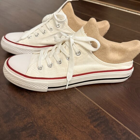 White Converse Slip-On/Mule Tennis Shoes in White Sz. 9 Womens - Picture 2 of 5